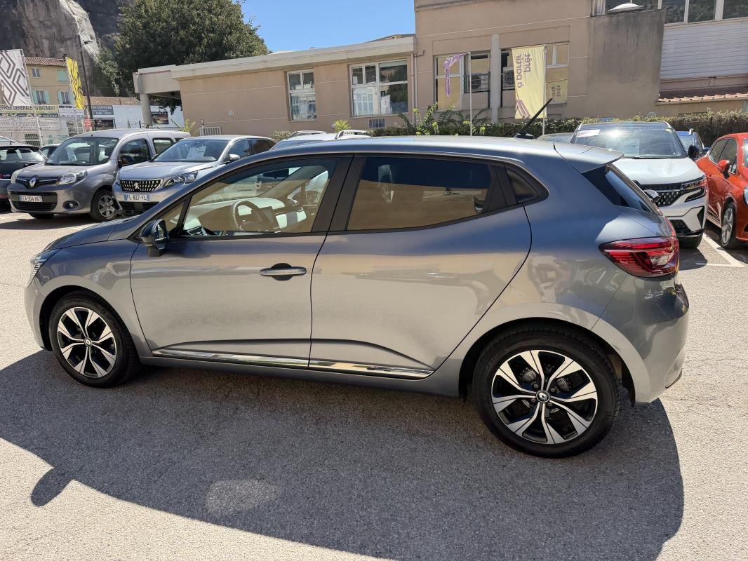 Renault Clio - Photo 8