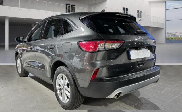 Ford Kuga - Photo 4
