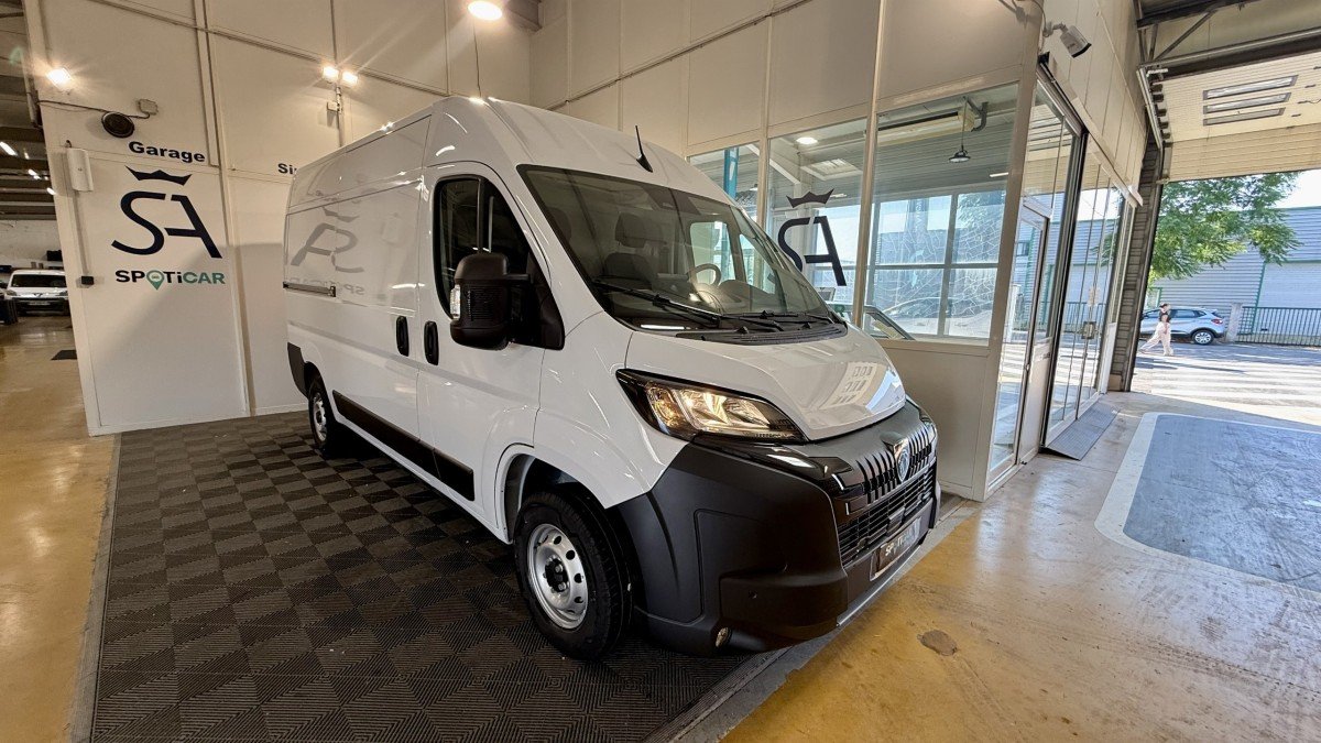 Peugeot Boxer - Photo 1