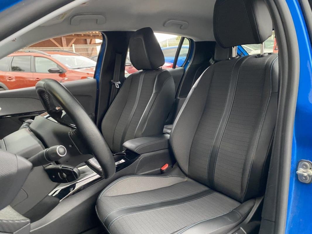 Peugeot 208 - Photo 13