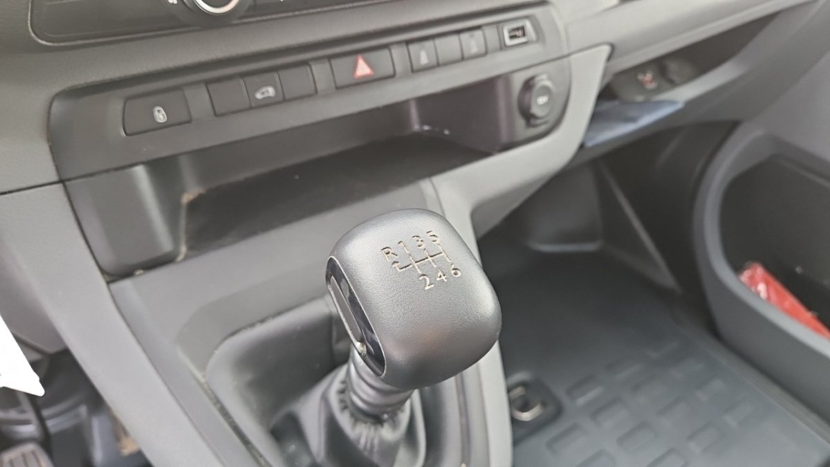 Peugeot Expert - Photo 24