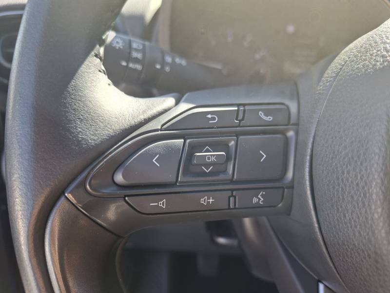 Toyota Yaris - Photo 11
