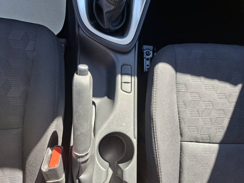 Toyota Yaris - Photo 17