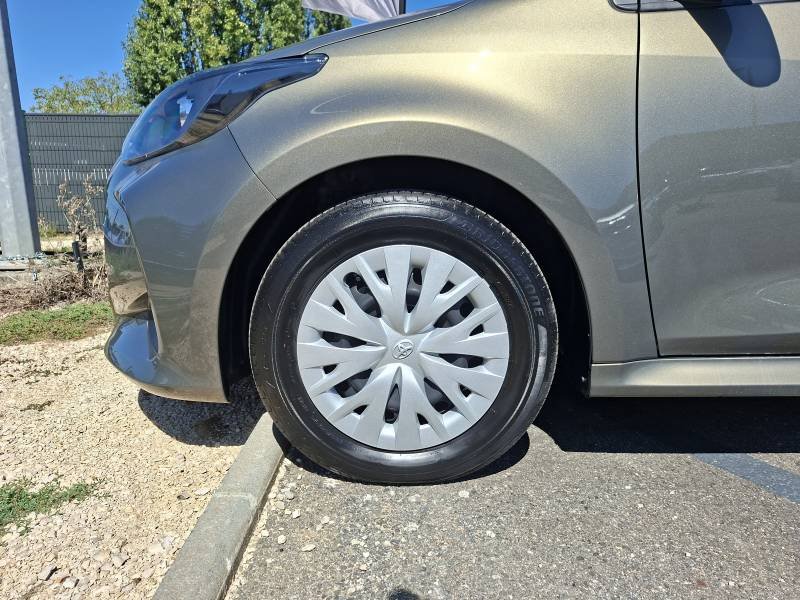 Toyota Yaris - Photo 8
