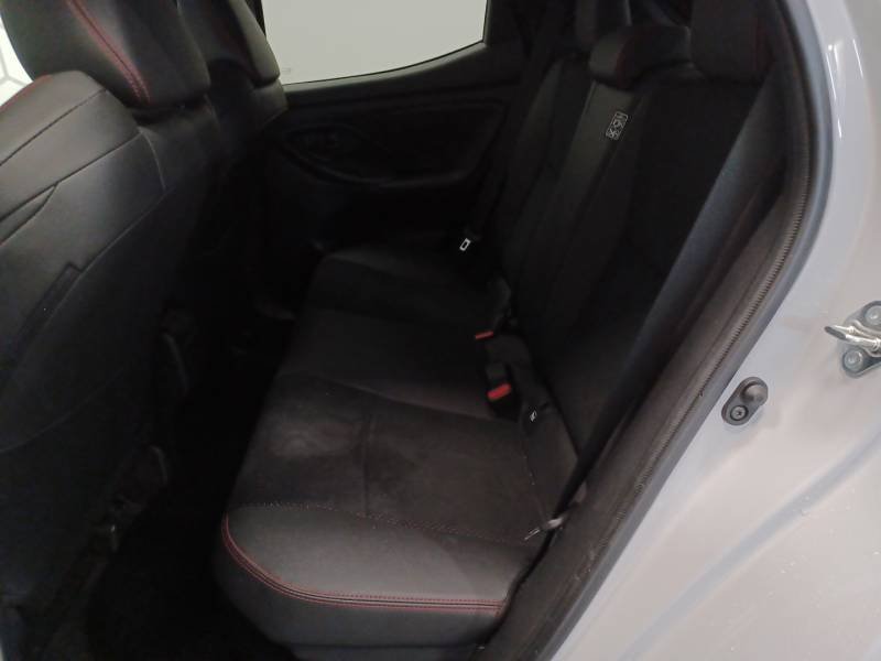 Toyota Yaris - Photo 13