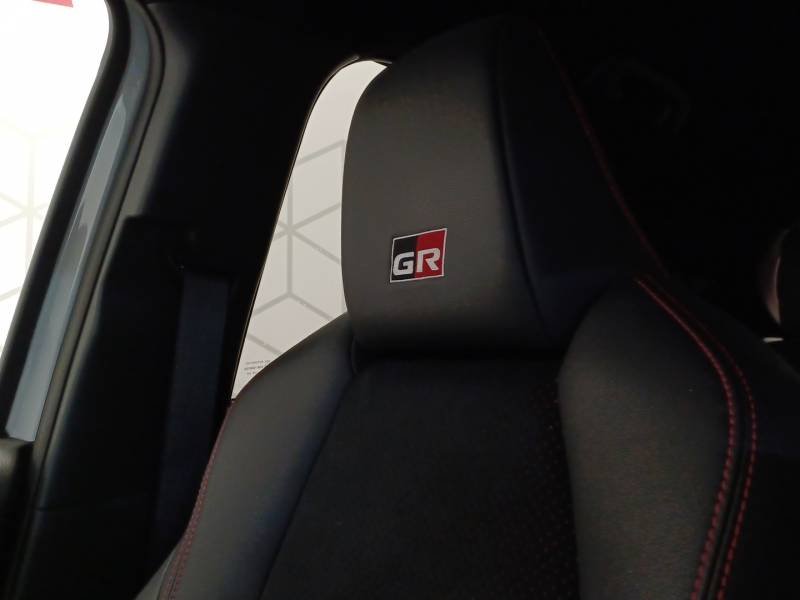 Toyota Yaris - Photo 28
