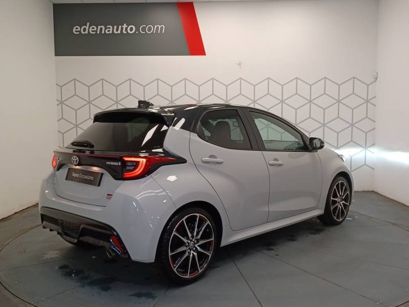 Toyota Yaris - Photo 5