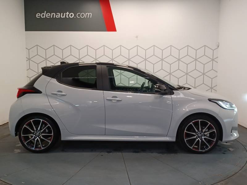 Toyota Yaris - Photo 6