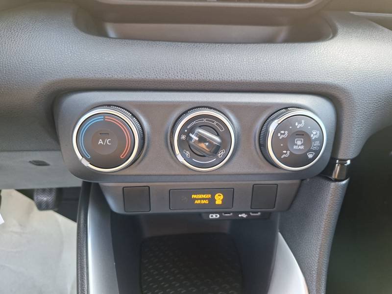 Toyota Yaris - Photo 18
