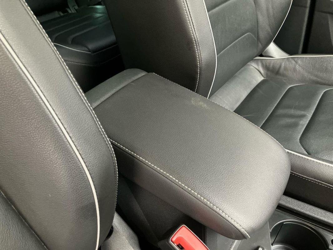 Volkswagen Tiguan - Photo 12