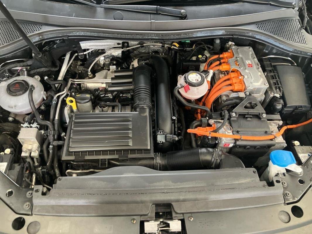 Volkswagen Tiguan - Photo 31