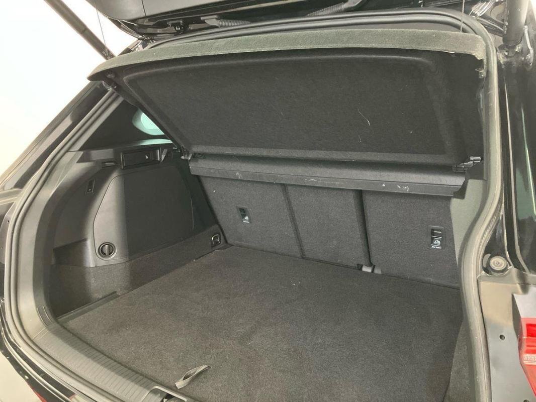 Volkswagen Tiguan - Photo 34