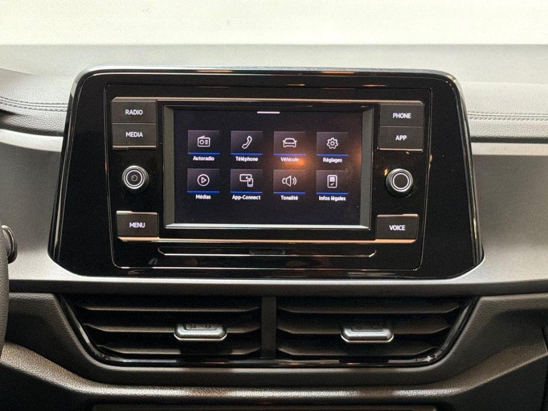 Volkswagen T-Roc - Photo 16