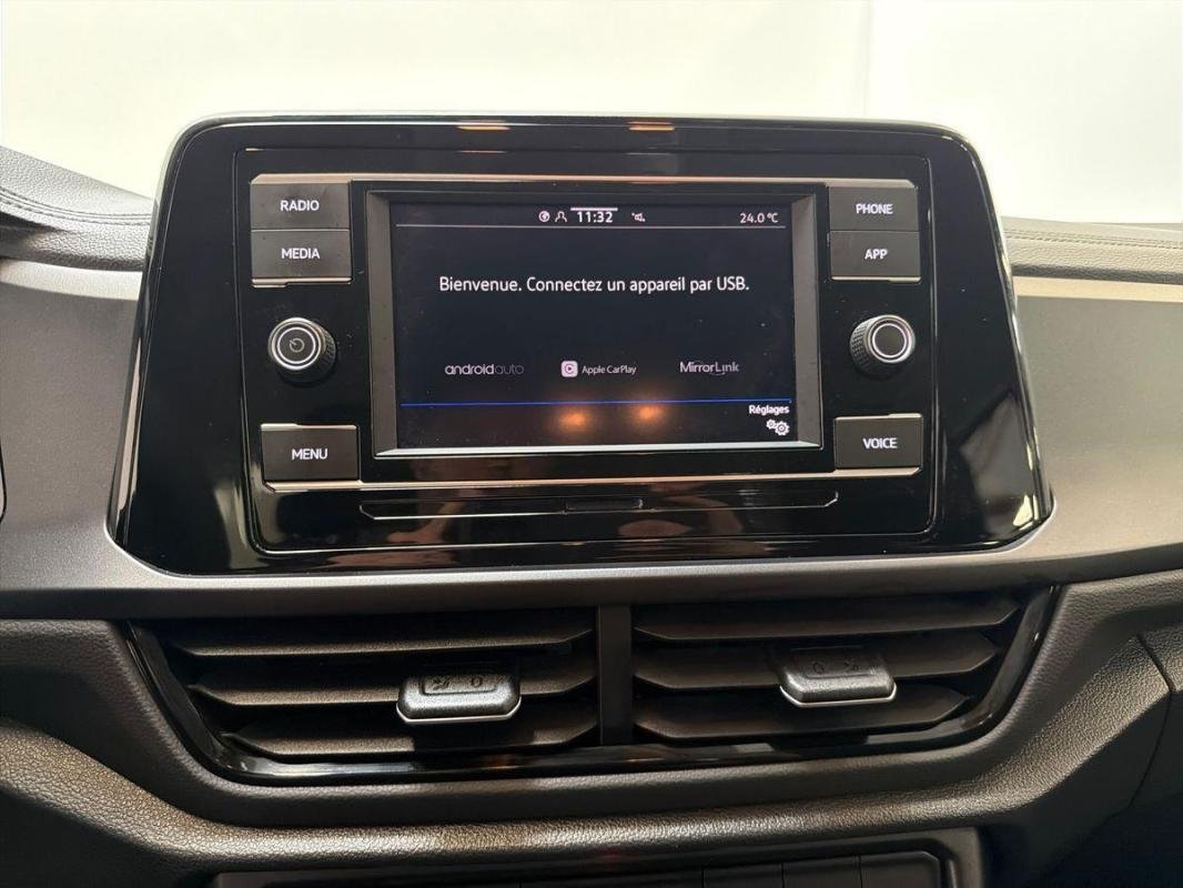Volkswagen T-Roc - Photo 17