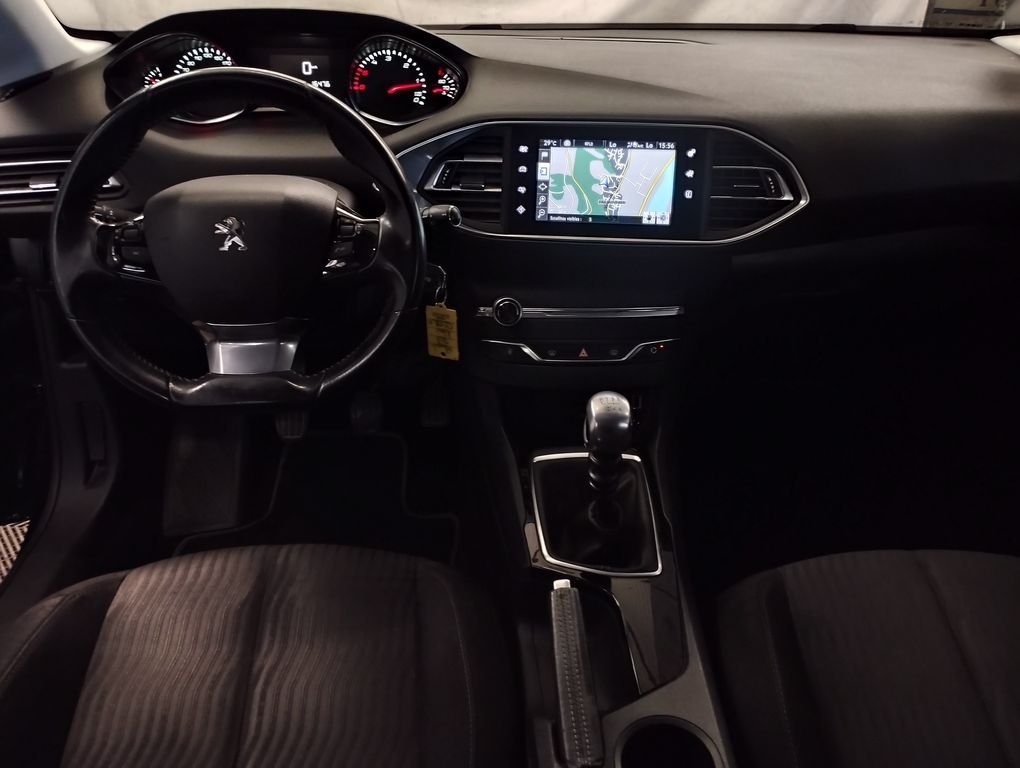 Peugeot 308 - Photo 3