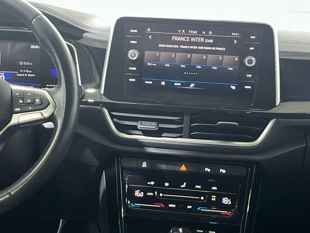 Volkswagen T-Roc - Photo 11