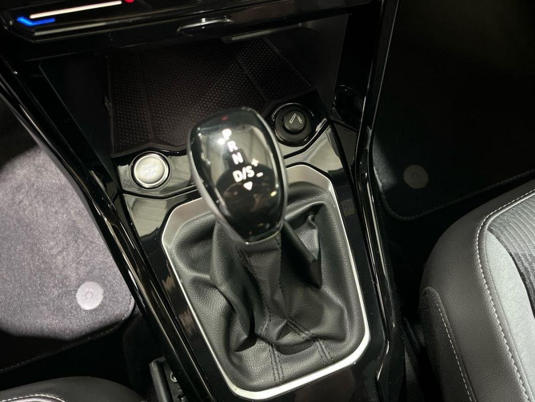 Volkswagen T-Roc - Photo 12