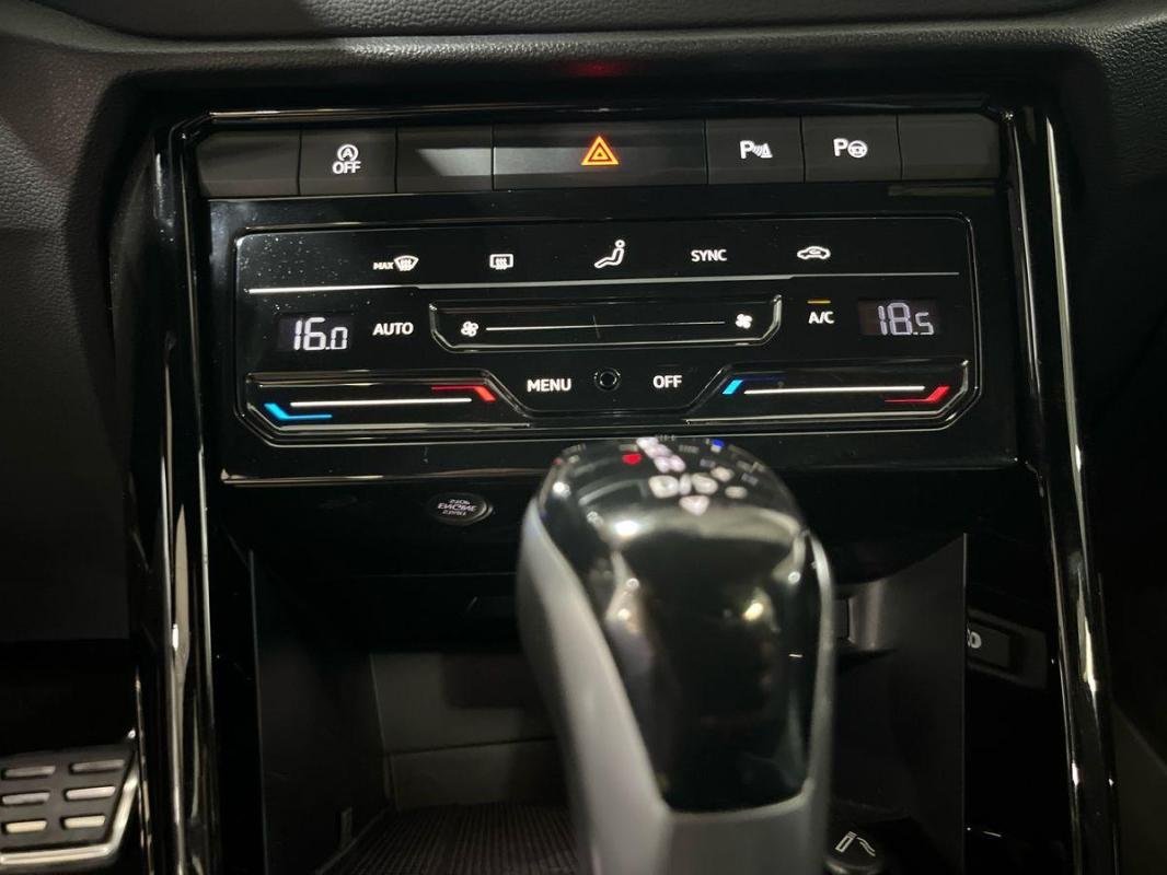 Volkswagen T-Roc - Photo 20