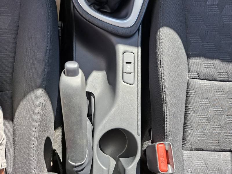 Toyota Yaris - Photo 18