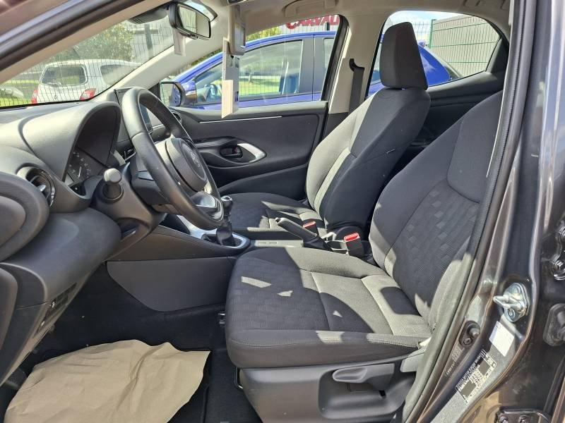 Toyota Yaris - Photo 8
