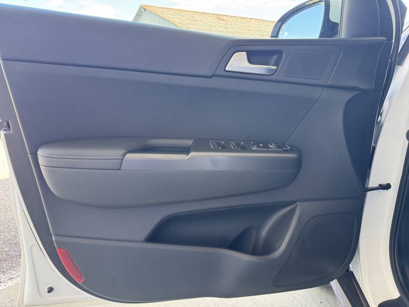 Kia Sportage - Photo 12