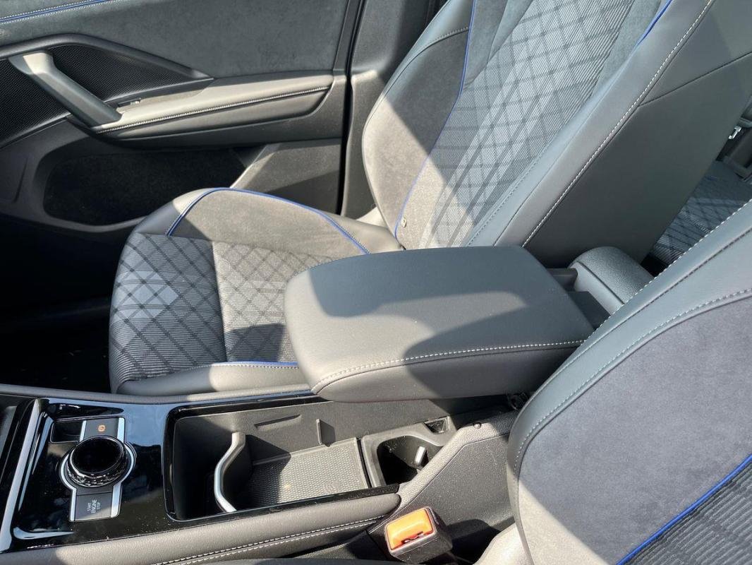 Volkswagen Tiguan - Photo 12