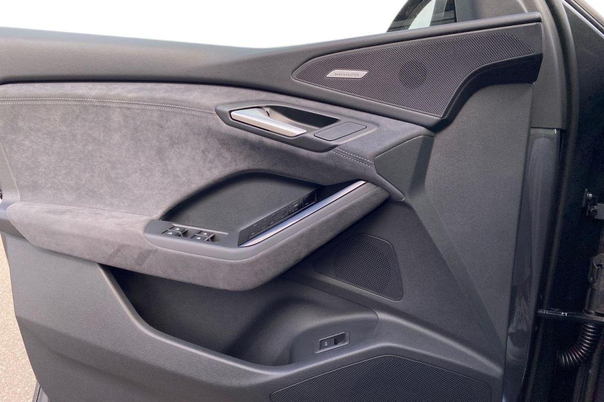 Audi q6 e-tron - Photo 10