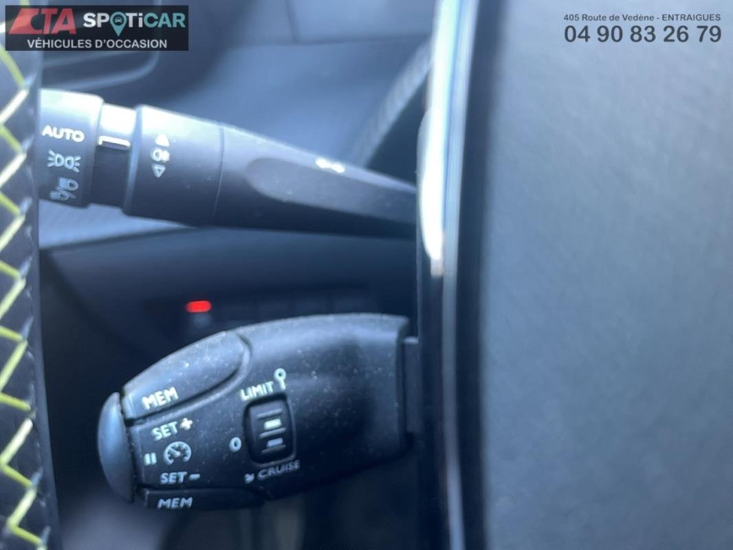 Peugeot 208 - Photo 25