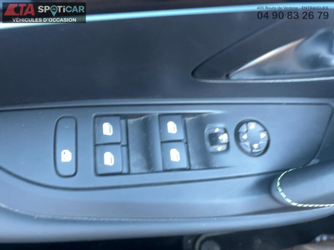 Peugeot 208 - Photo 27