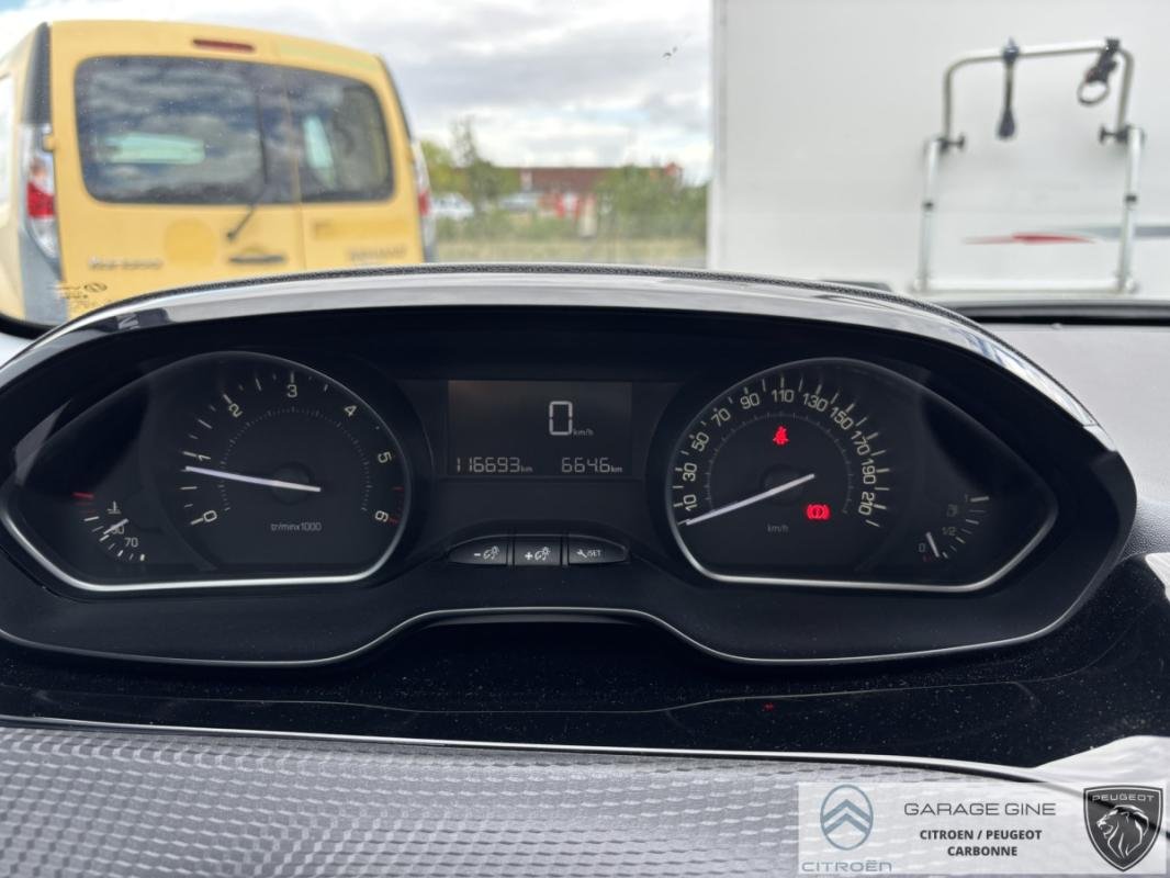 Peugeot 2008 - Photo 14