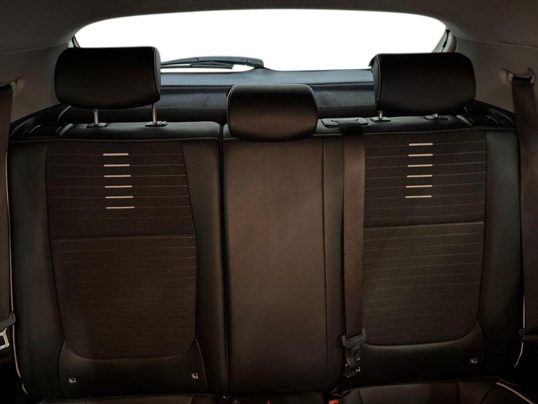 Kia Rio - Photo 22