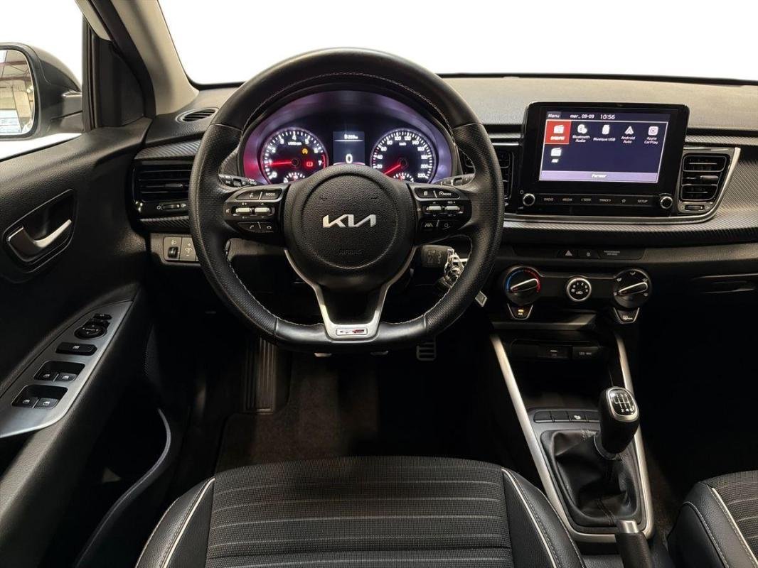 Kia Rio - Photo 24