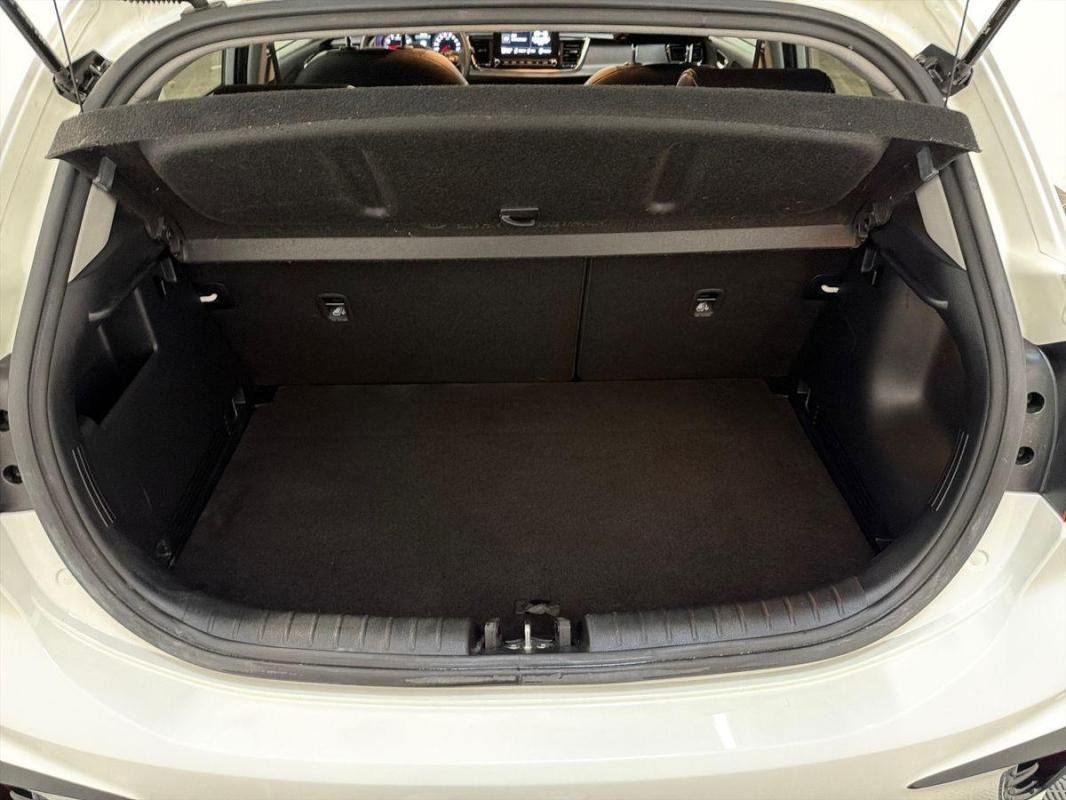 Kia Rio - Photo 31