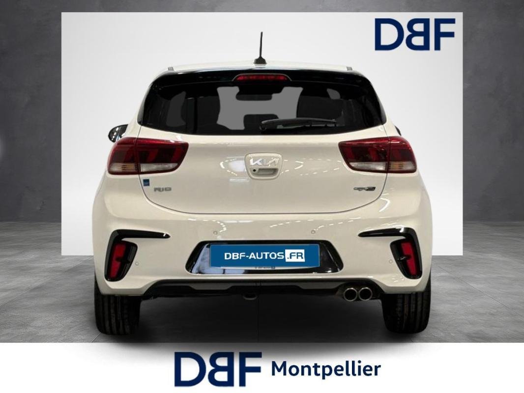 Kia Rio - Photo 4