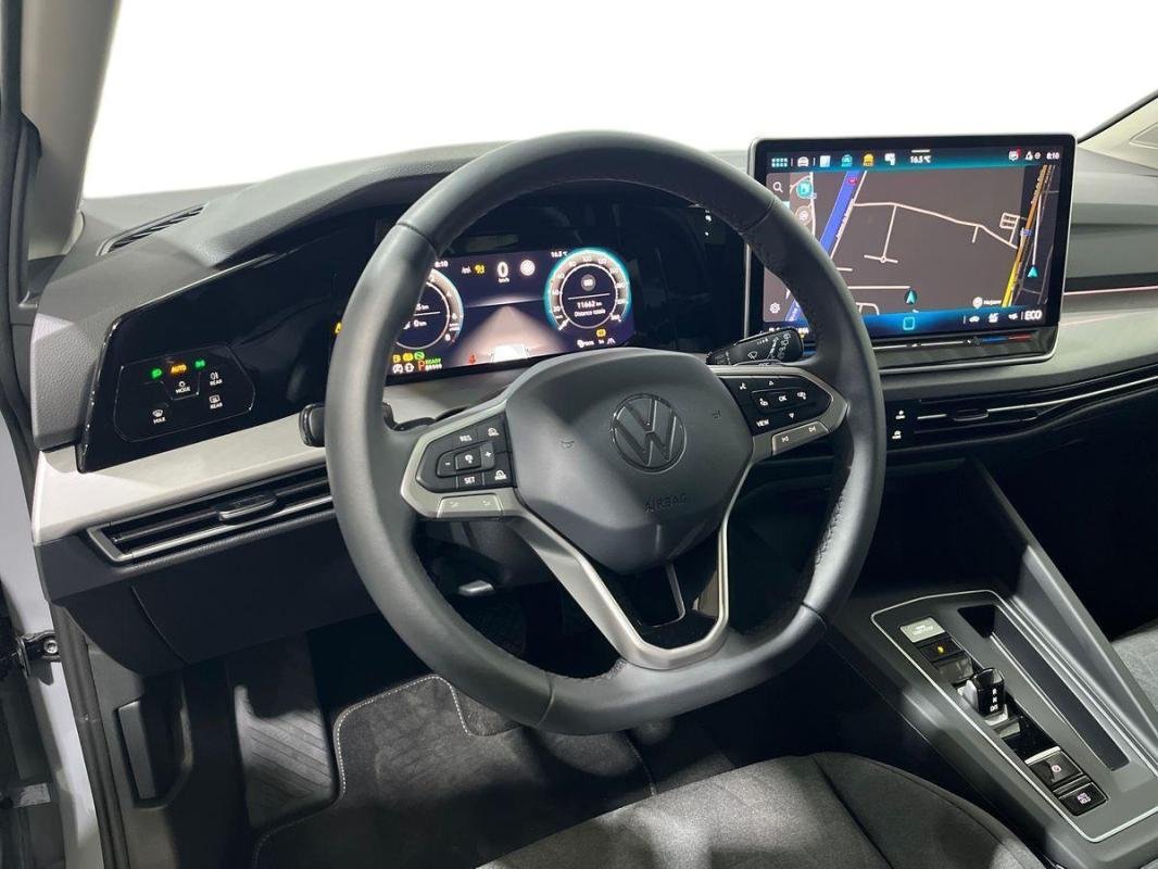 Volkswagen Golf - Photo 9