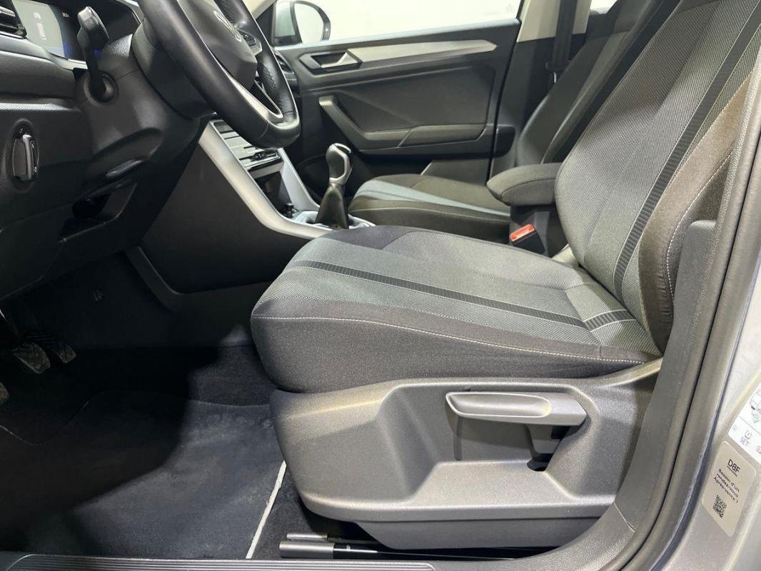 Volkswagen T-Roc - Photo 14