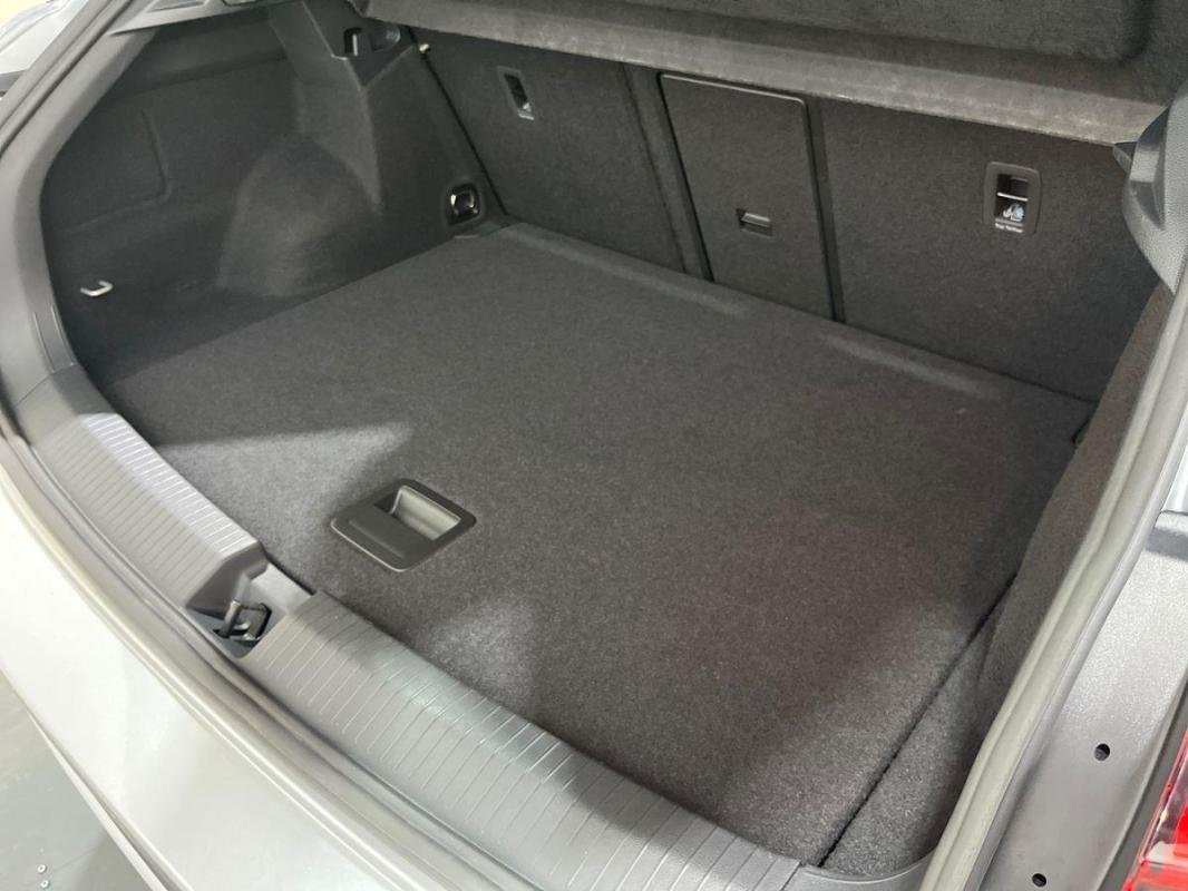Volkswagen T-Roc - Photo 32