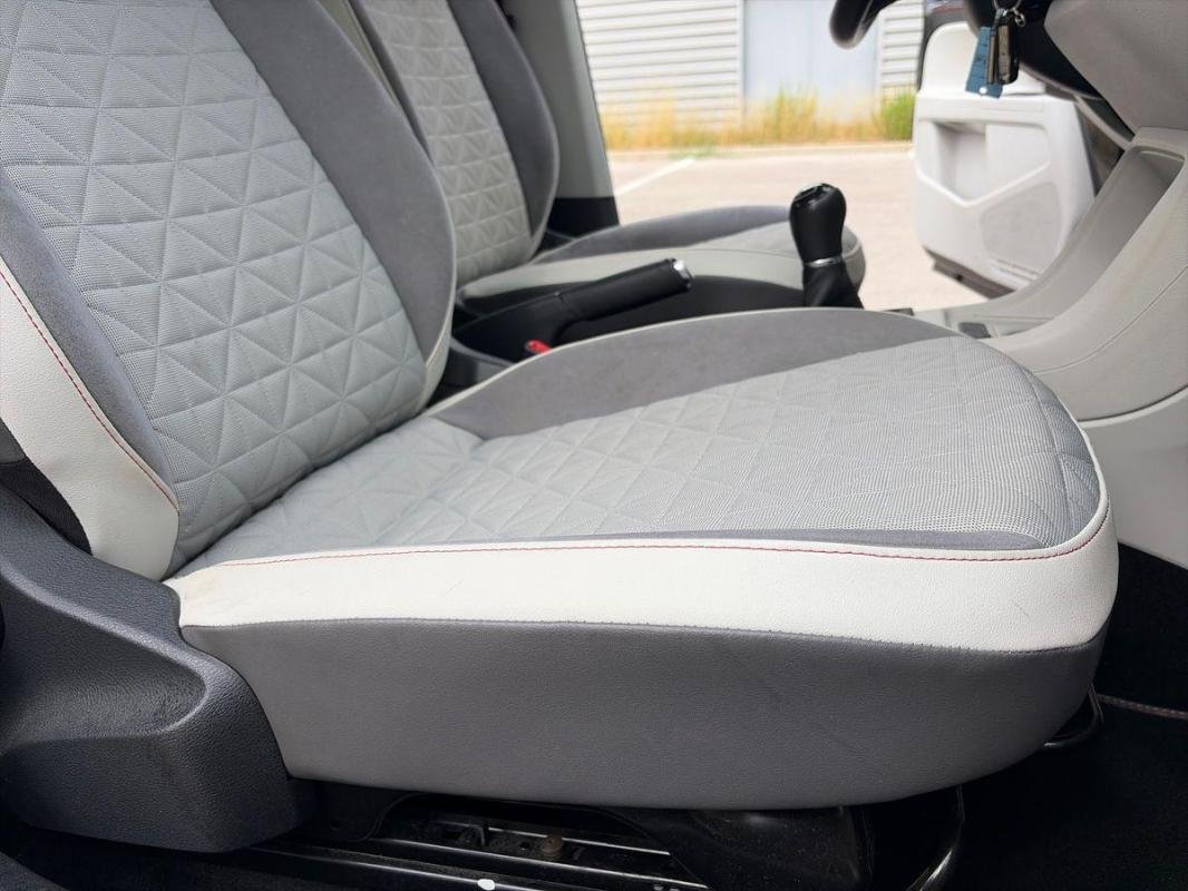 Volkswagen Up! - Photo 14