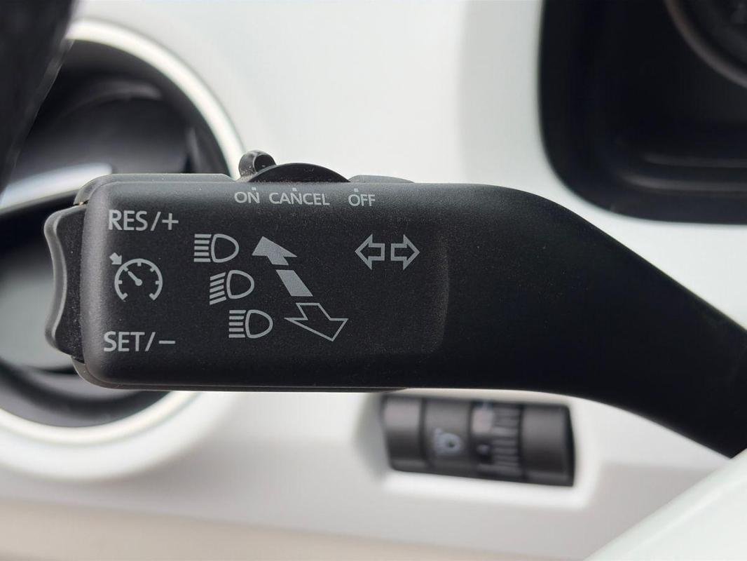 Volkswagen Up! - Photo 21