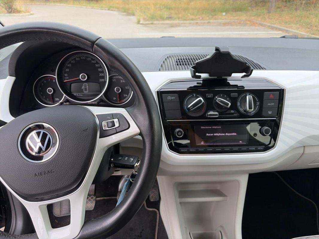 Volkswagen Up! - Photo 10