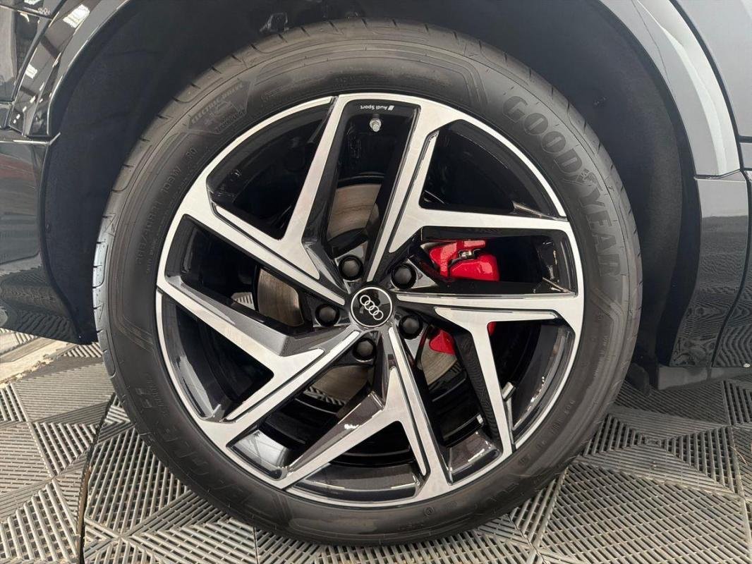 Audi SQ6 e-tron - Photo 28