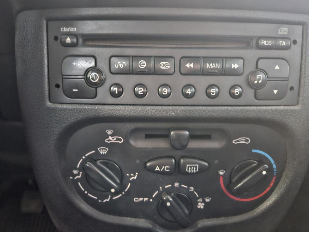 Peugeot 206+ - Photo 16