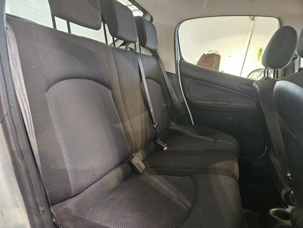 Peugeot 206+ - Photo 17