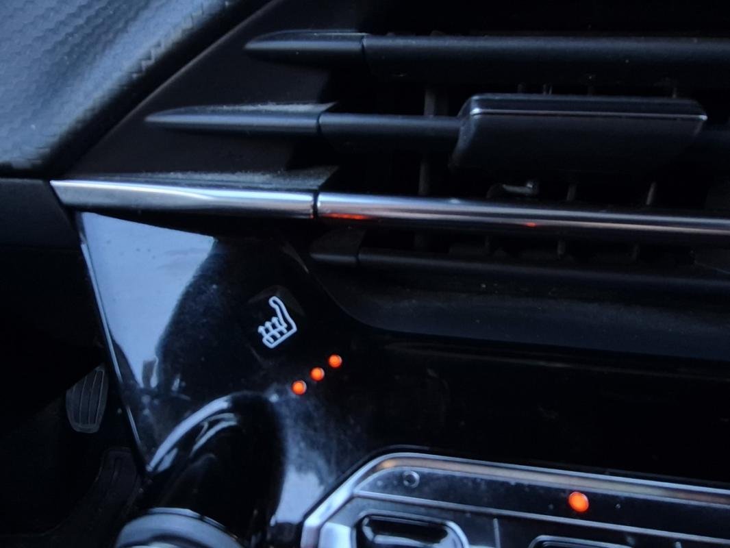 Peugeot 2008 - Photo 9