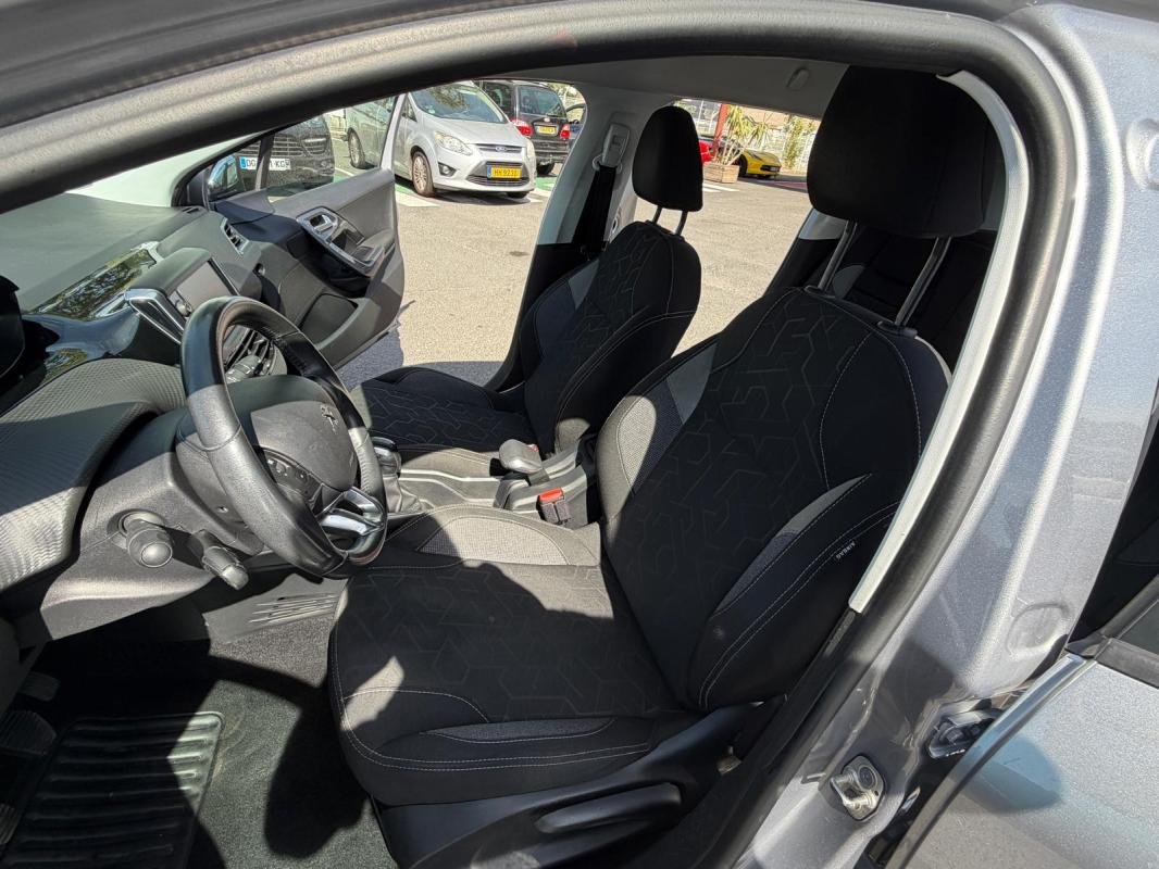 Peugeot 2008 - Photo 11