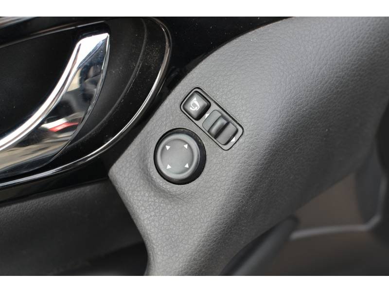 Nissan Qashqai - Photo 24