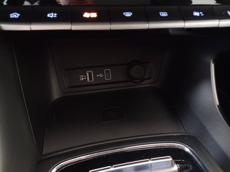 MG ZS - Photo 28