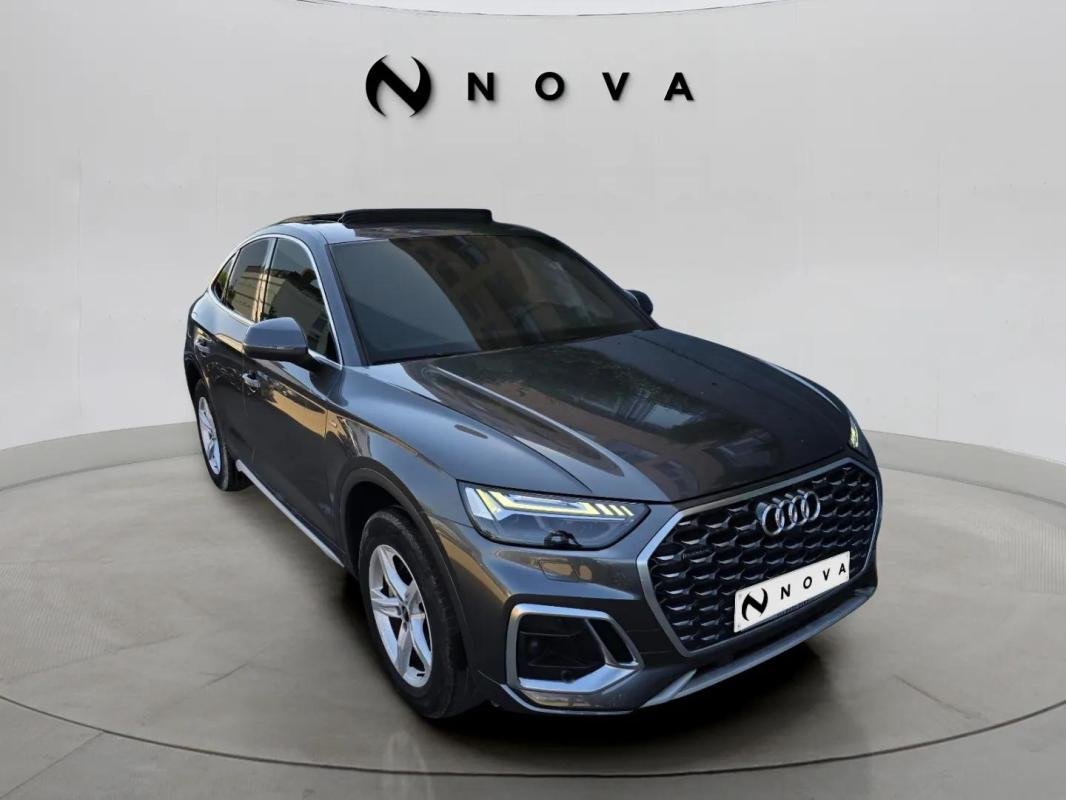 Audi Q5 - Photo 1