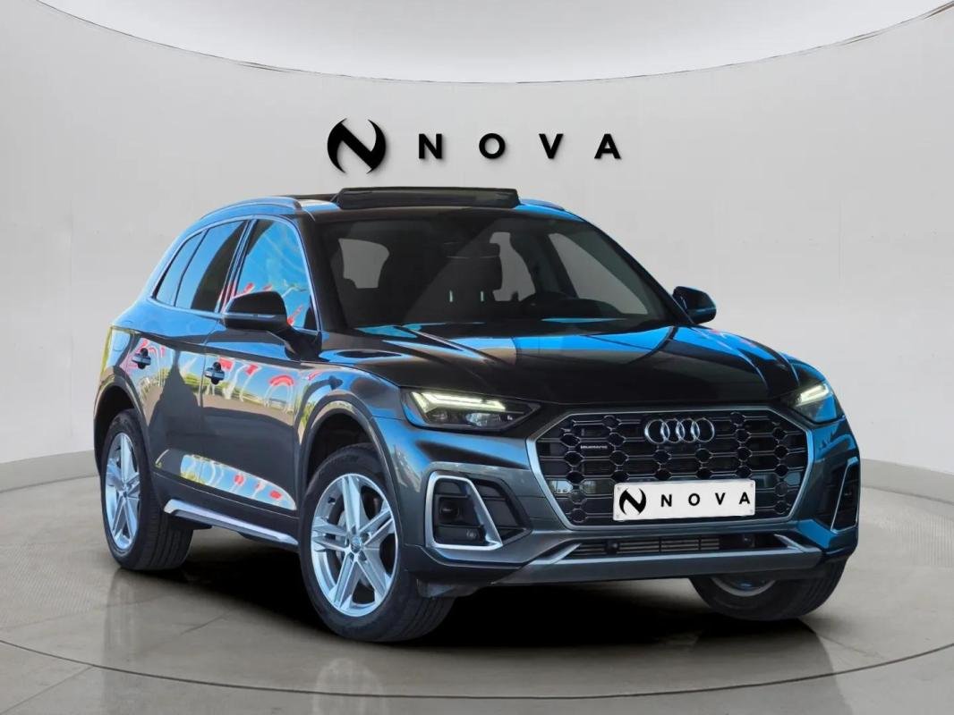 Audi Q5 - Photo 1