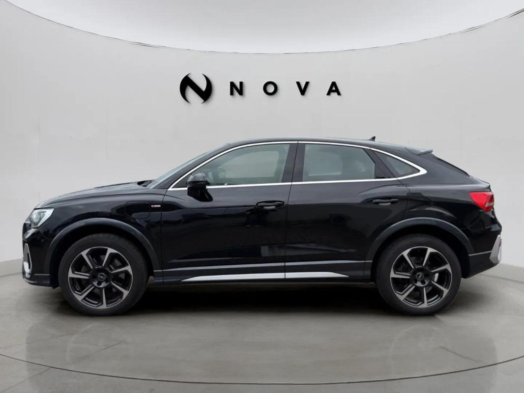 Audi Q3 - Photo 2